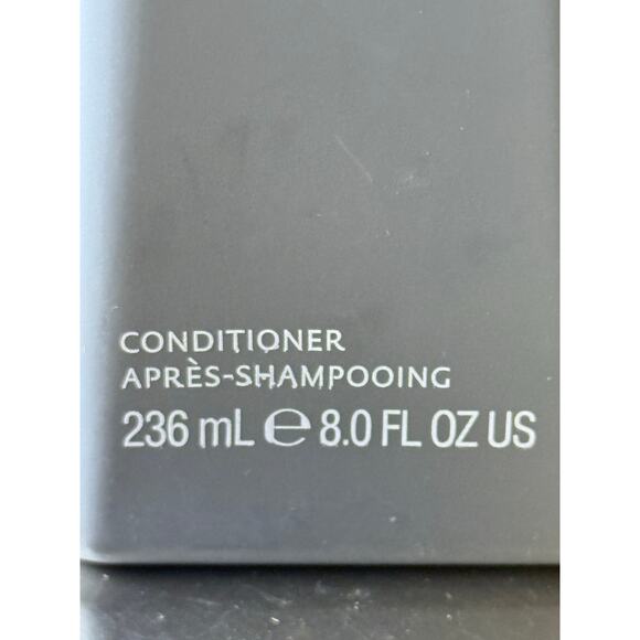 Living Proof Perfect hair Day Conditioner. - 236 mL - NEW no box - Picture 4 of 4